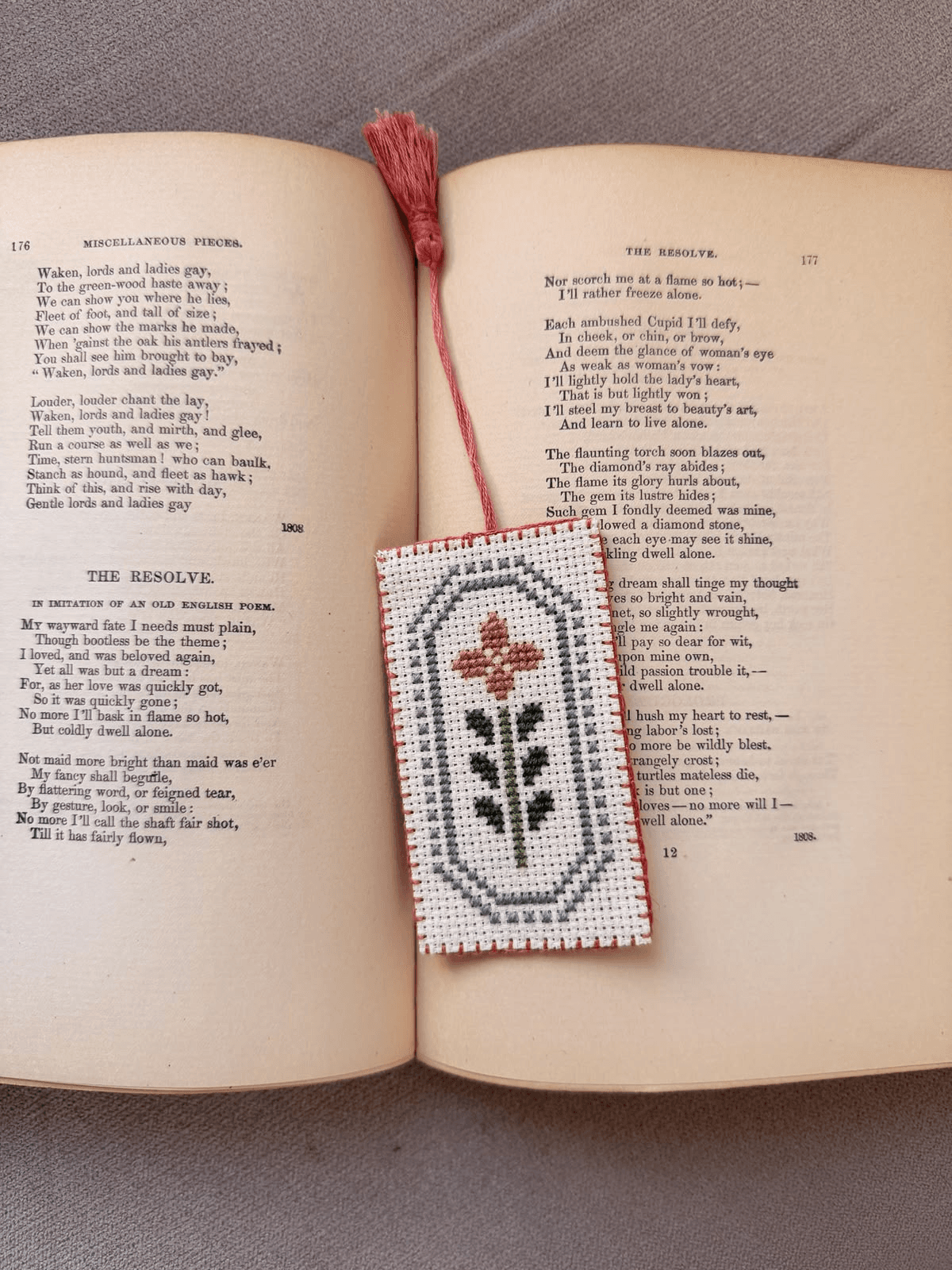 Cross stitch bookmarks workshop at Mixed Mediums Chicago