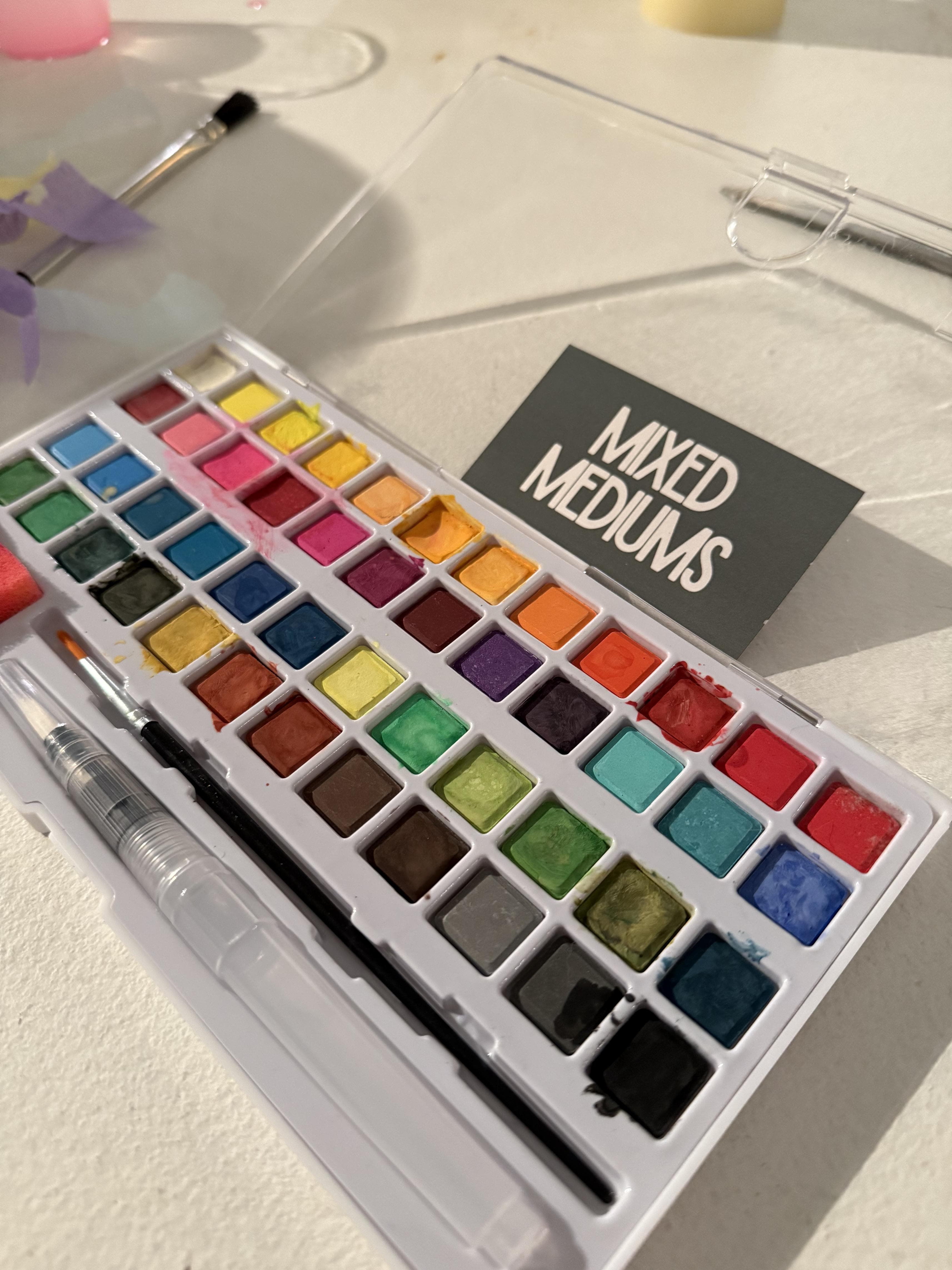 Mixed Mediums creative class in session